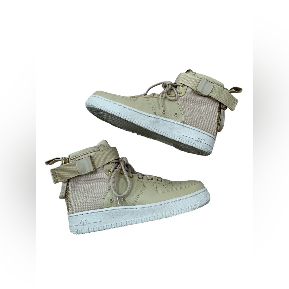 Nike Women’s Size 7.5 SF Air Force 1 Mid Mushroom Utility Boot Sneakers